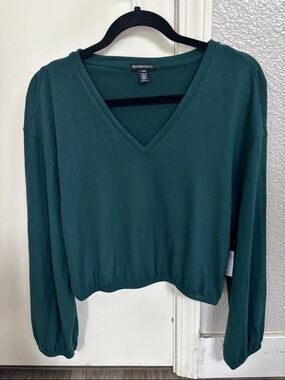 NWT Beyond Yoga Teal V-Neck Cropped Long Sleeve Top, size S
